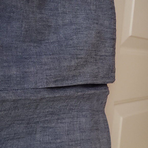 NWT Banana Republic Chambray Lightweight Denim Skirt, Size 2 - Picture 5 of 12